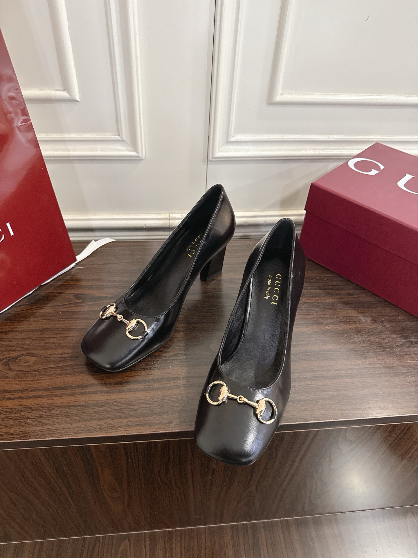 Gucci Signora系列饰马衔扣方头高跟鞋