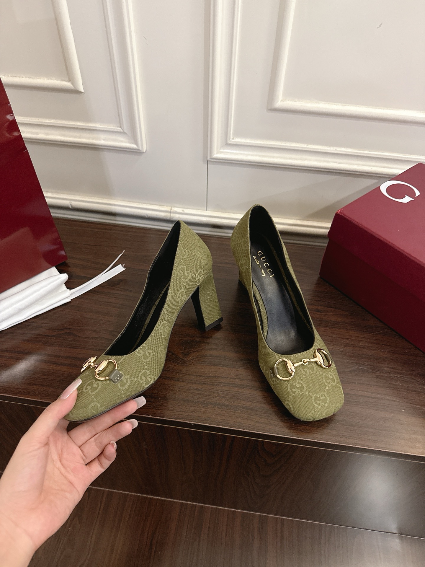 Gucci Signora系列饰马衔扣方头高跟鞋
