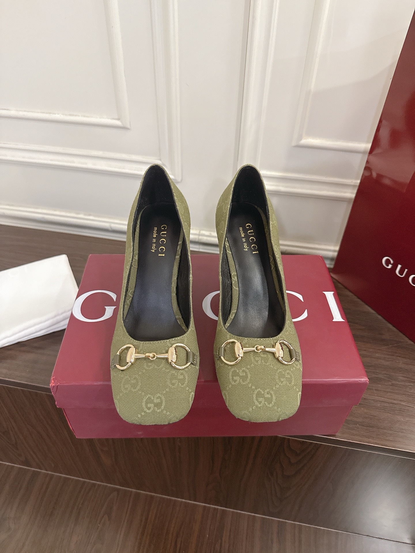 Gucci Signora系列饰马衔扣方头高跟鞋