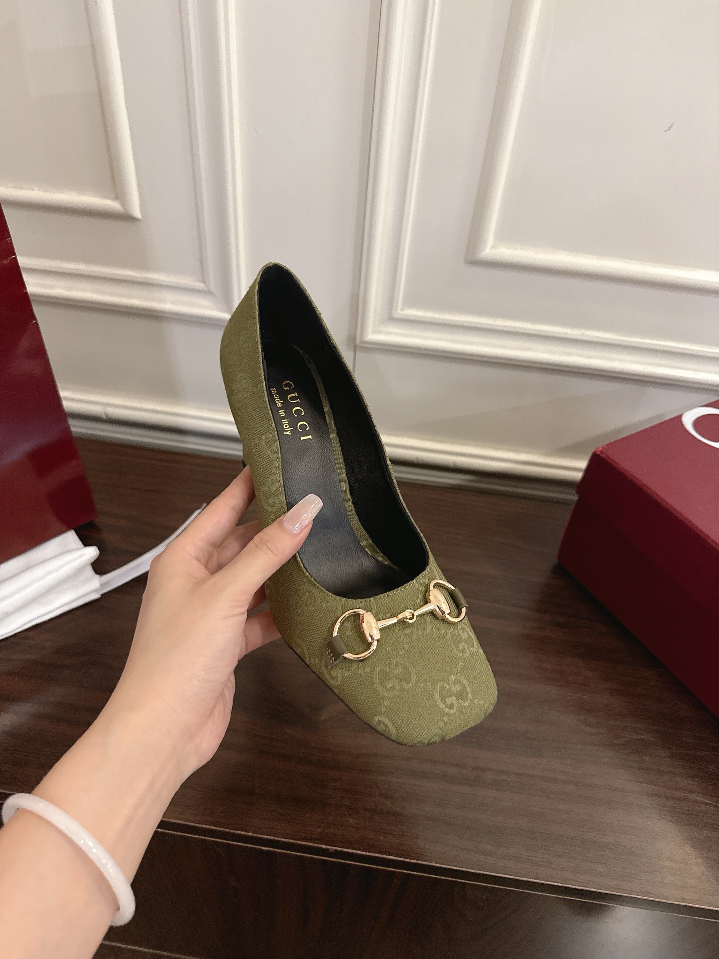 Gucci Signora系列饰马衔扣方头高跟鞋