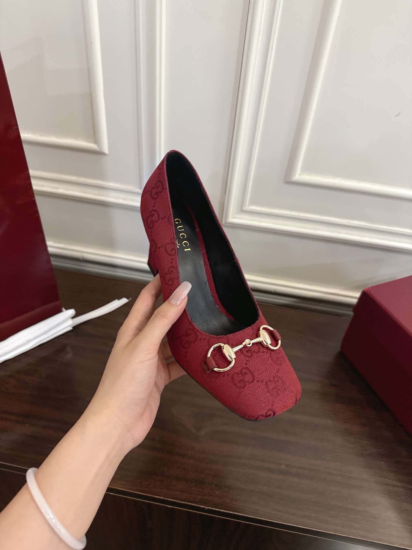 Gucci Signora系列饰马衔扣方头高跟鞋