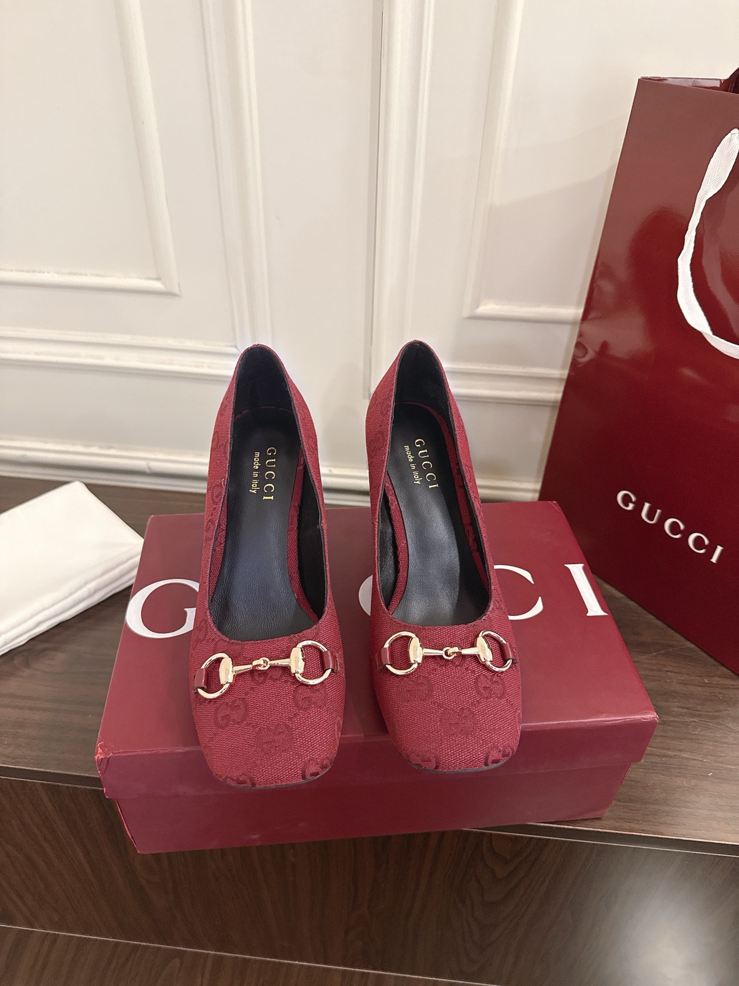 Gucci Signora系列饰马衔扣方头高跟鞋