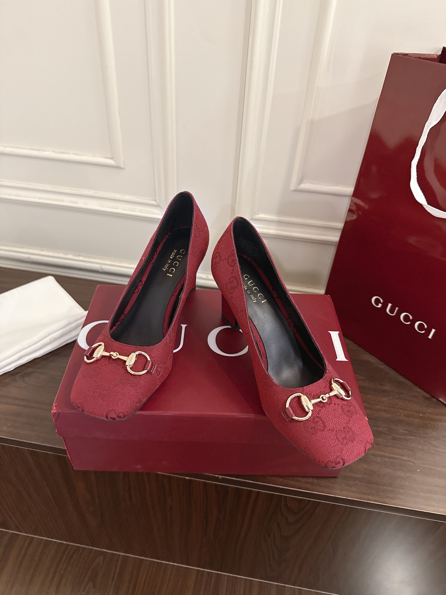 Gucci Signora系列饰马衔扣方头高跟鞋