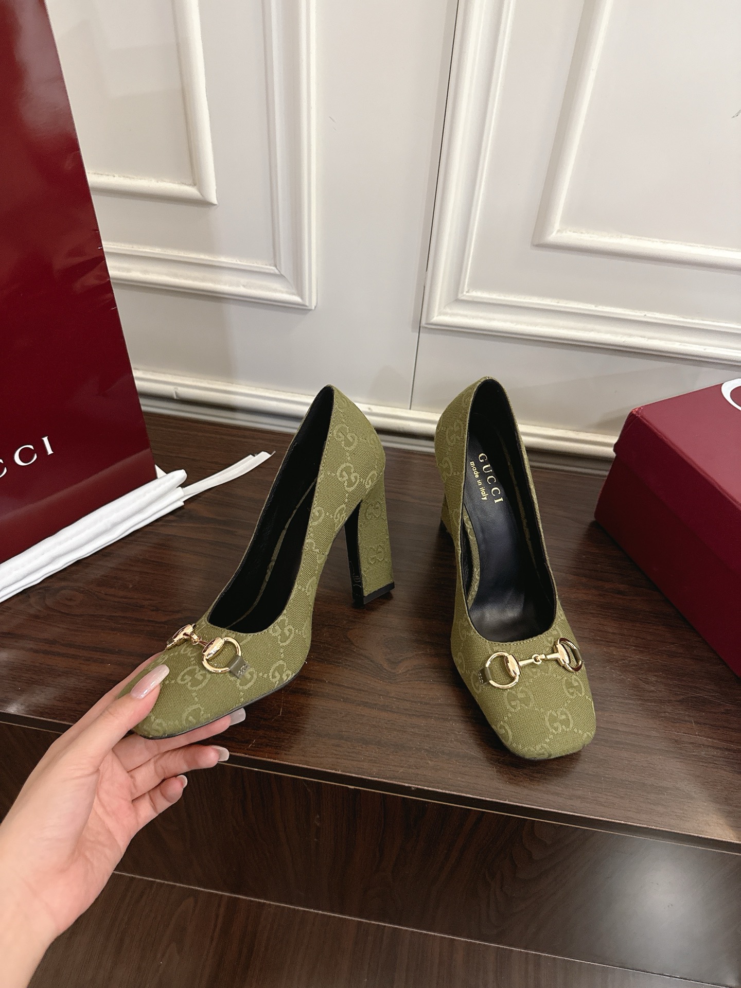 Gucci Signora系列饰马衔扣方头高跟鞋