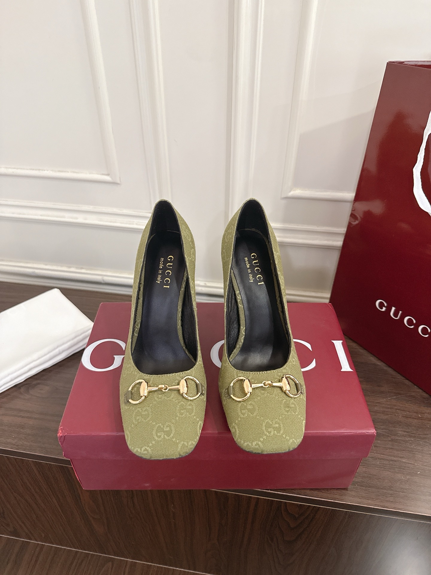 Gucci Signora系列饰马衔扣方头高跟鞋