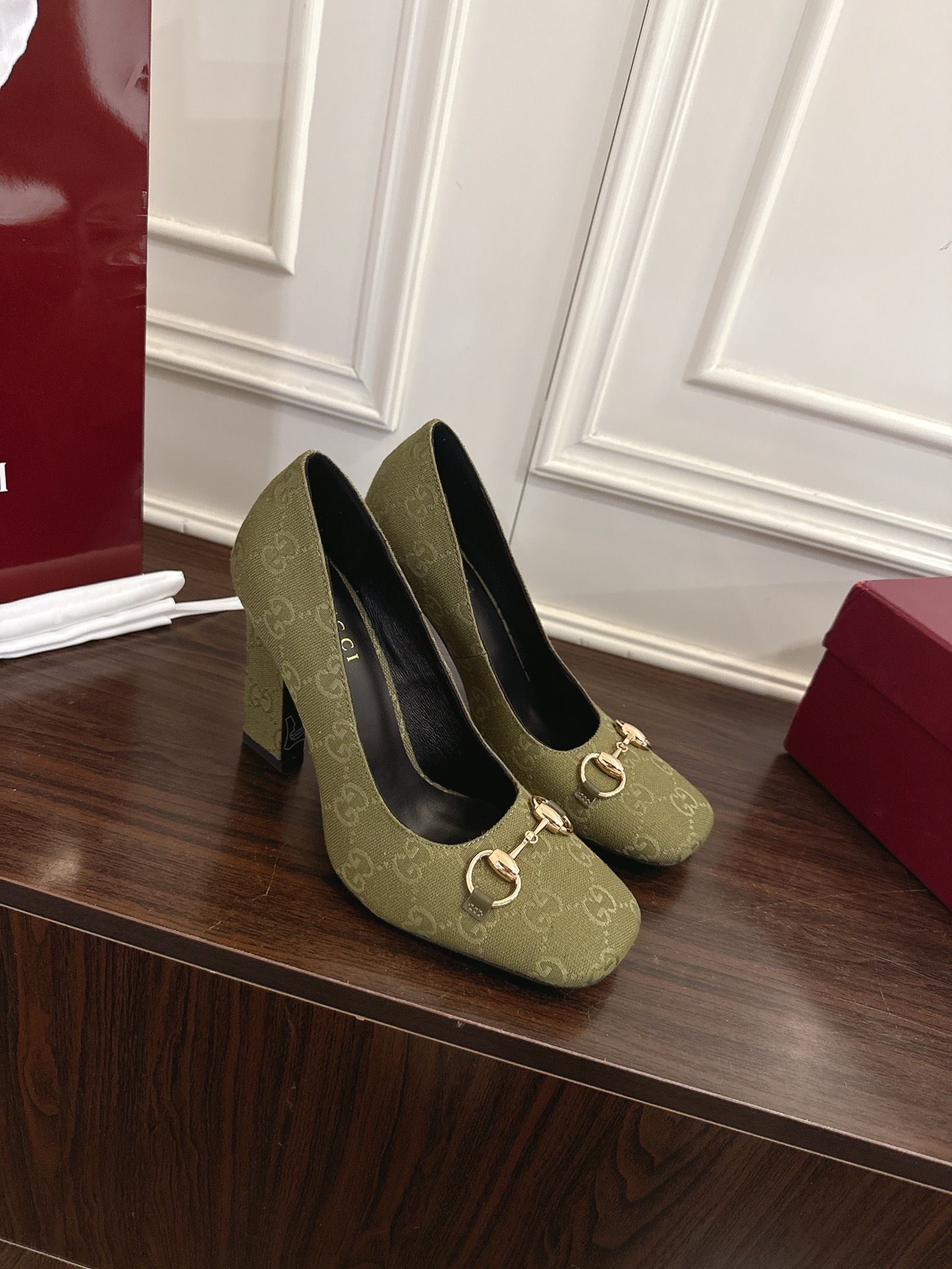 Gucci Signora系列饰马衔扣方头高跟鞋