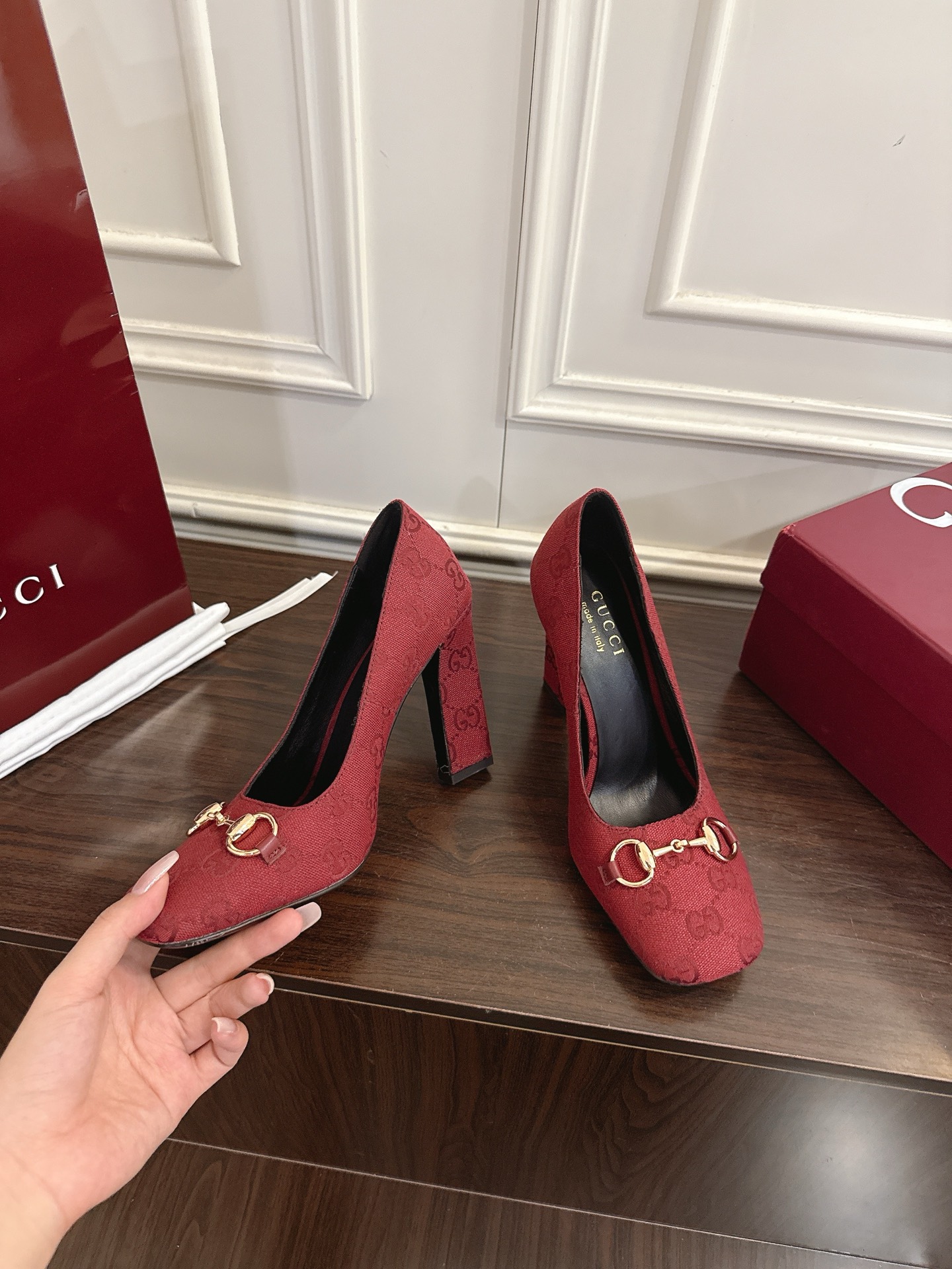 Gucci Signora系列饰马衔扣方头高跟鞋