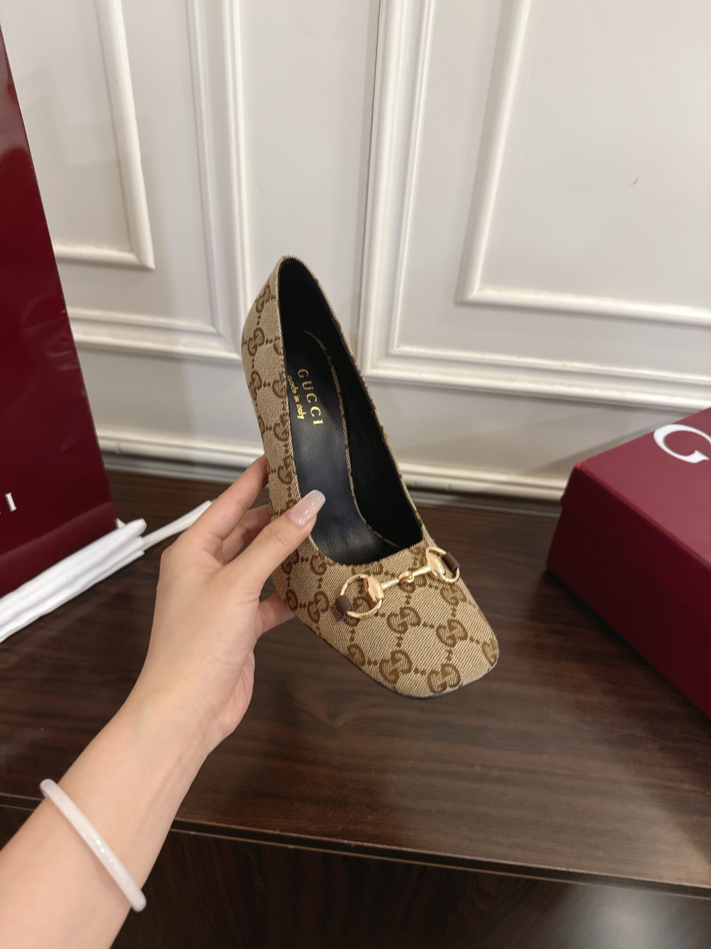 Gucci Signora系列饰马衔扣方头高跟鞋
