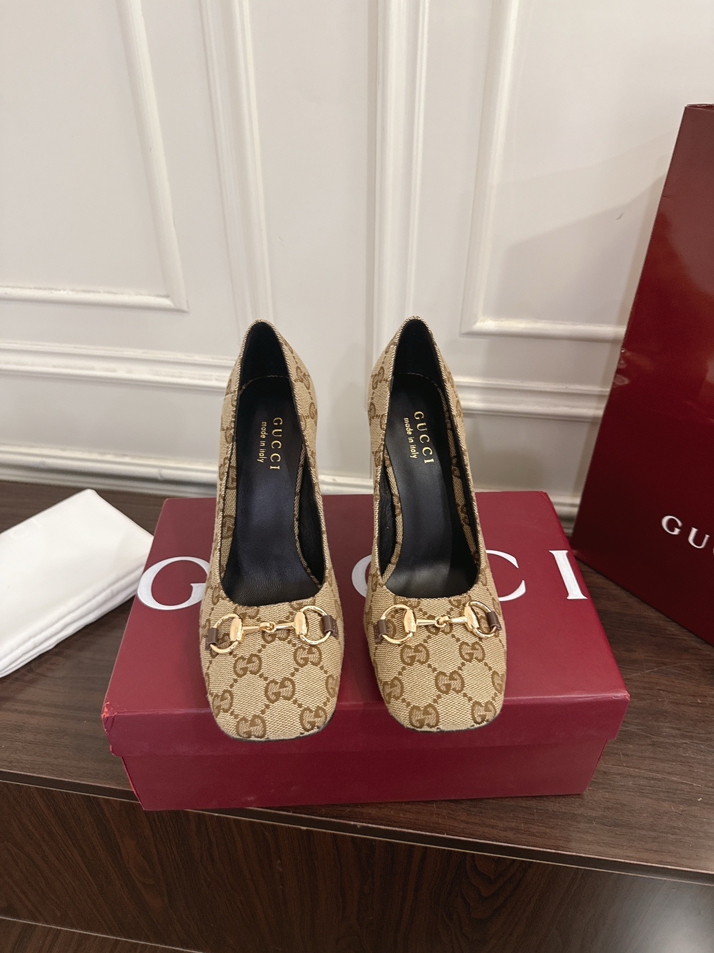 Gucci Signora系列饰马衔扣方头高跟鞋