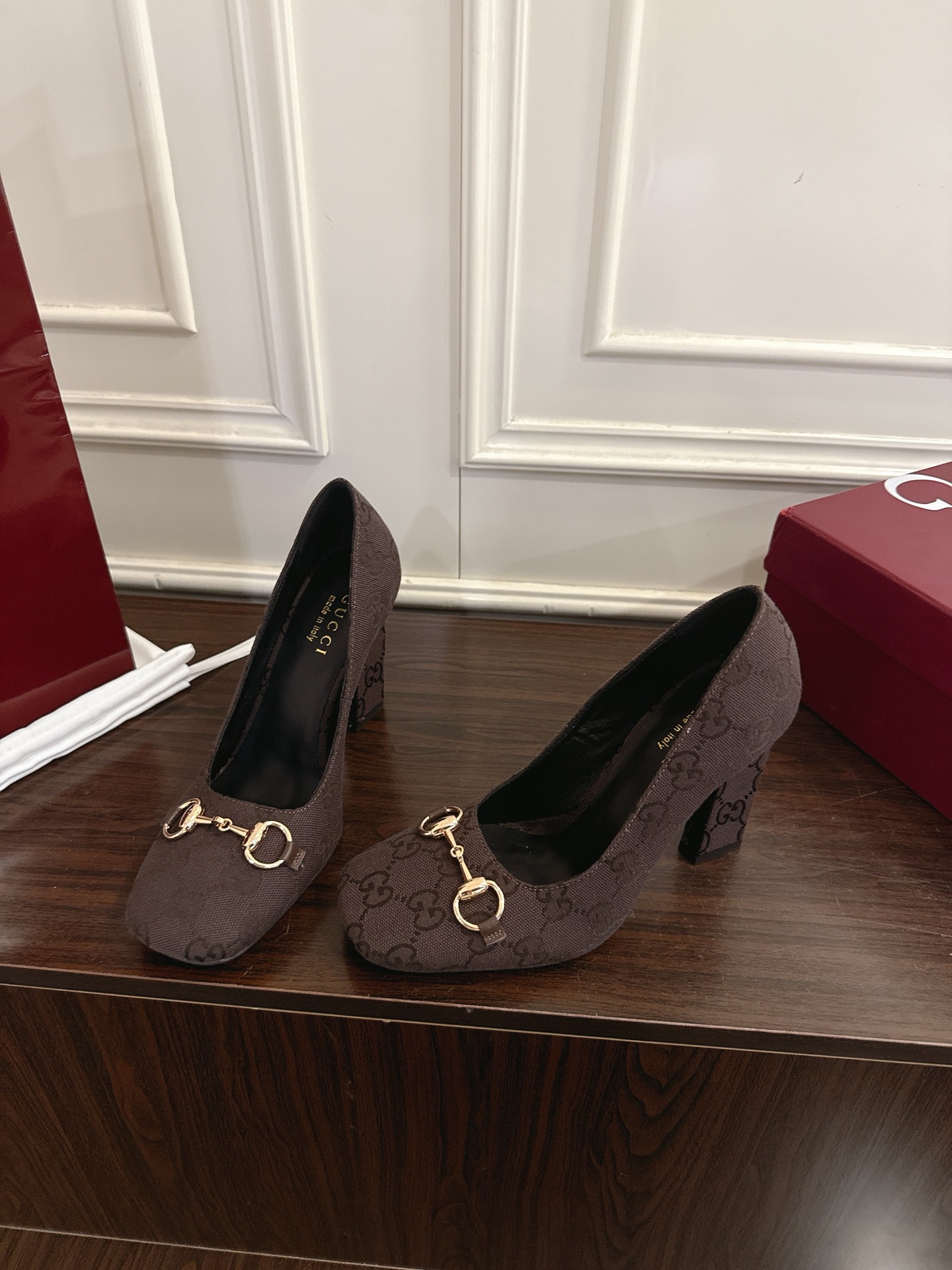 Gucci Signora系列饰马衔扣方头高跟鞋