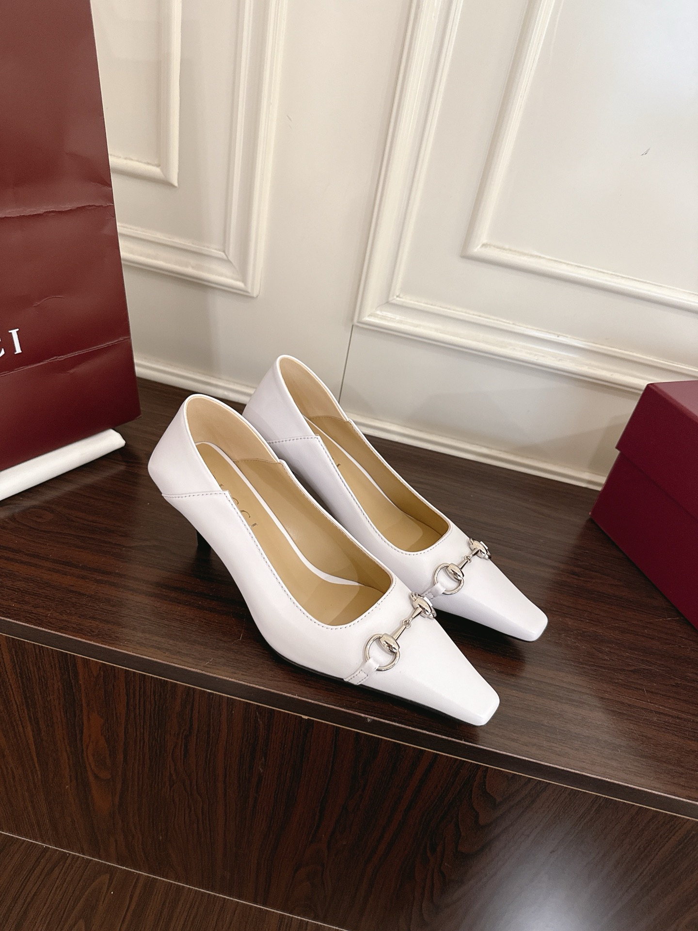 Gucci Vittoria系列饰马衔扣方头高跟 2