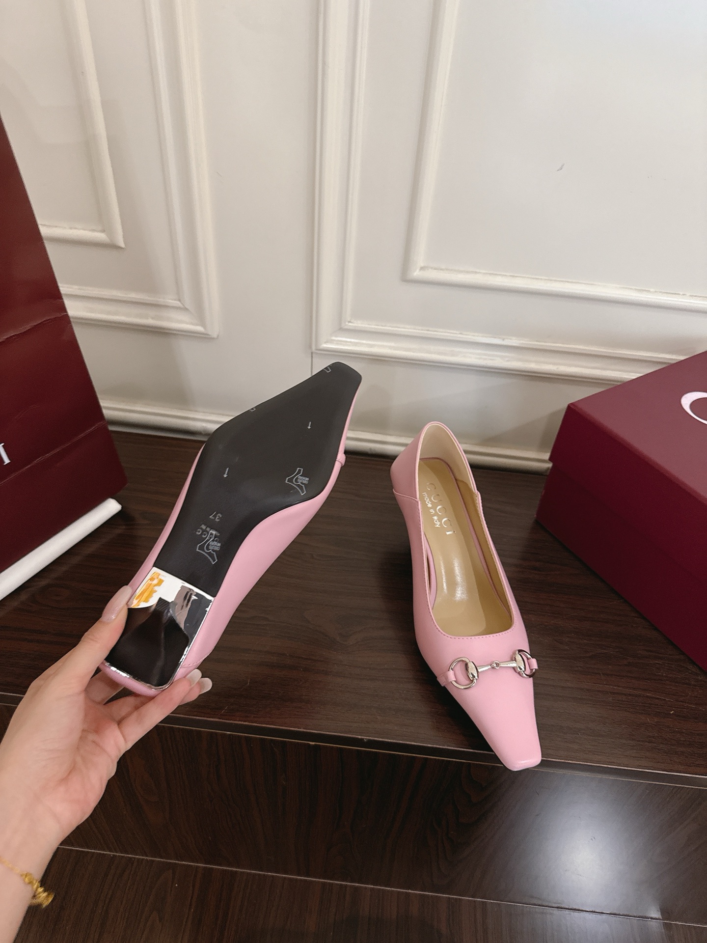 Gucci Vittoria系列饰马衔扣方头高跟 9