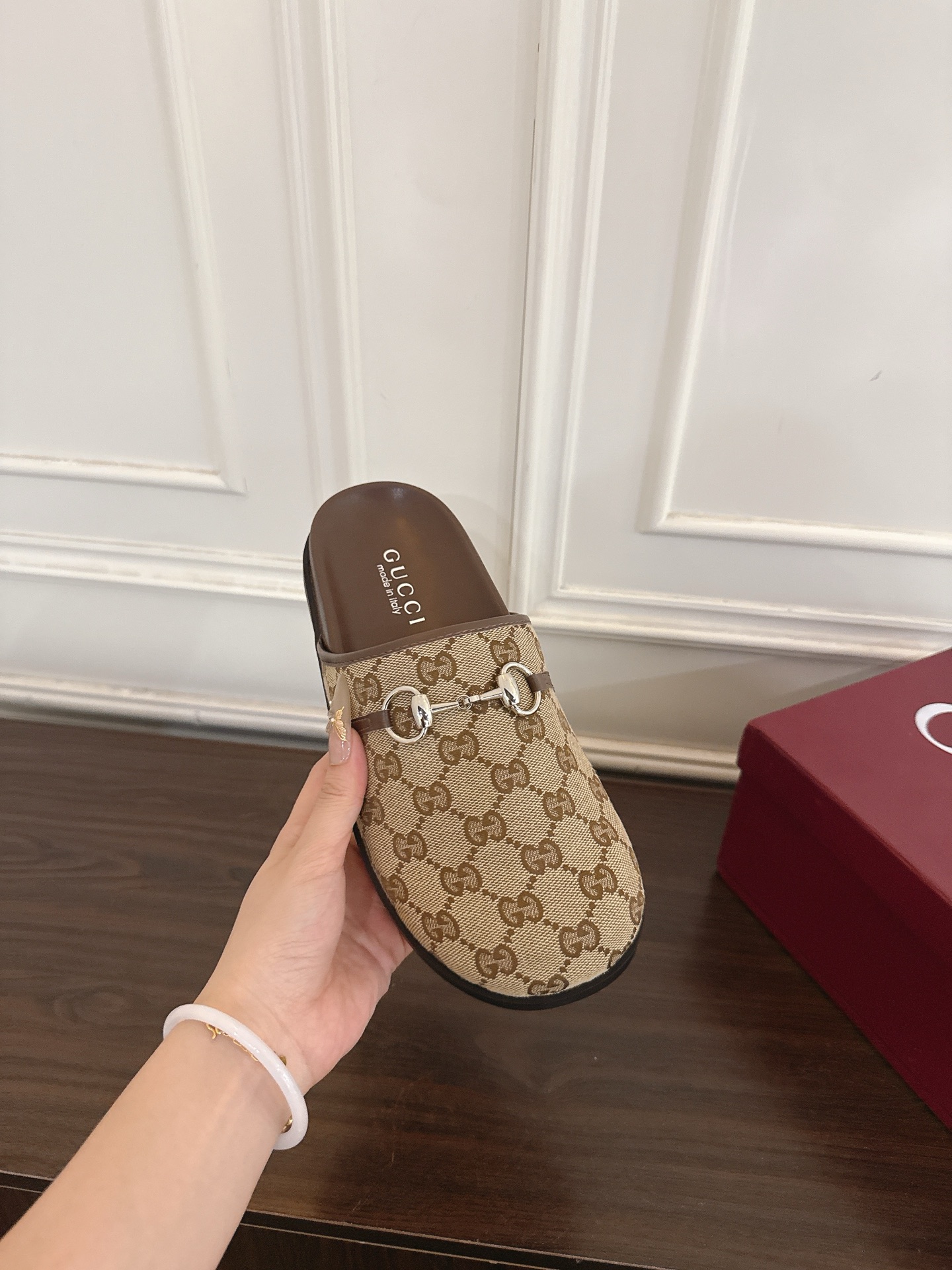 Gucci 古驰饰马衔扣一字带印花穆勒鞋包头拖鞋