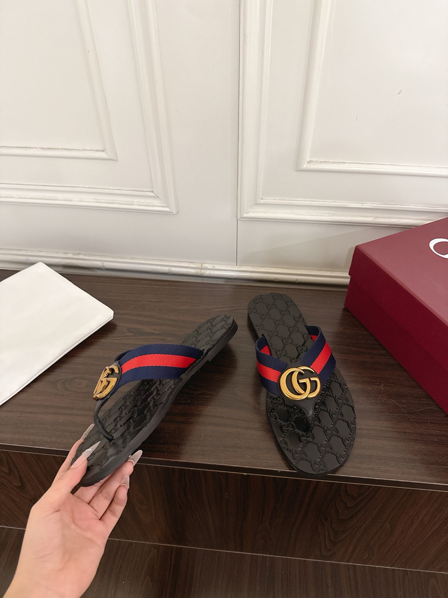 Gucci Riviera系列男士夹趾凉鞋