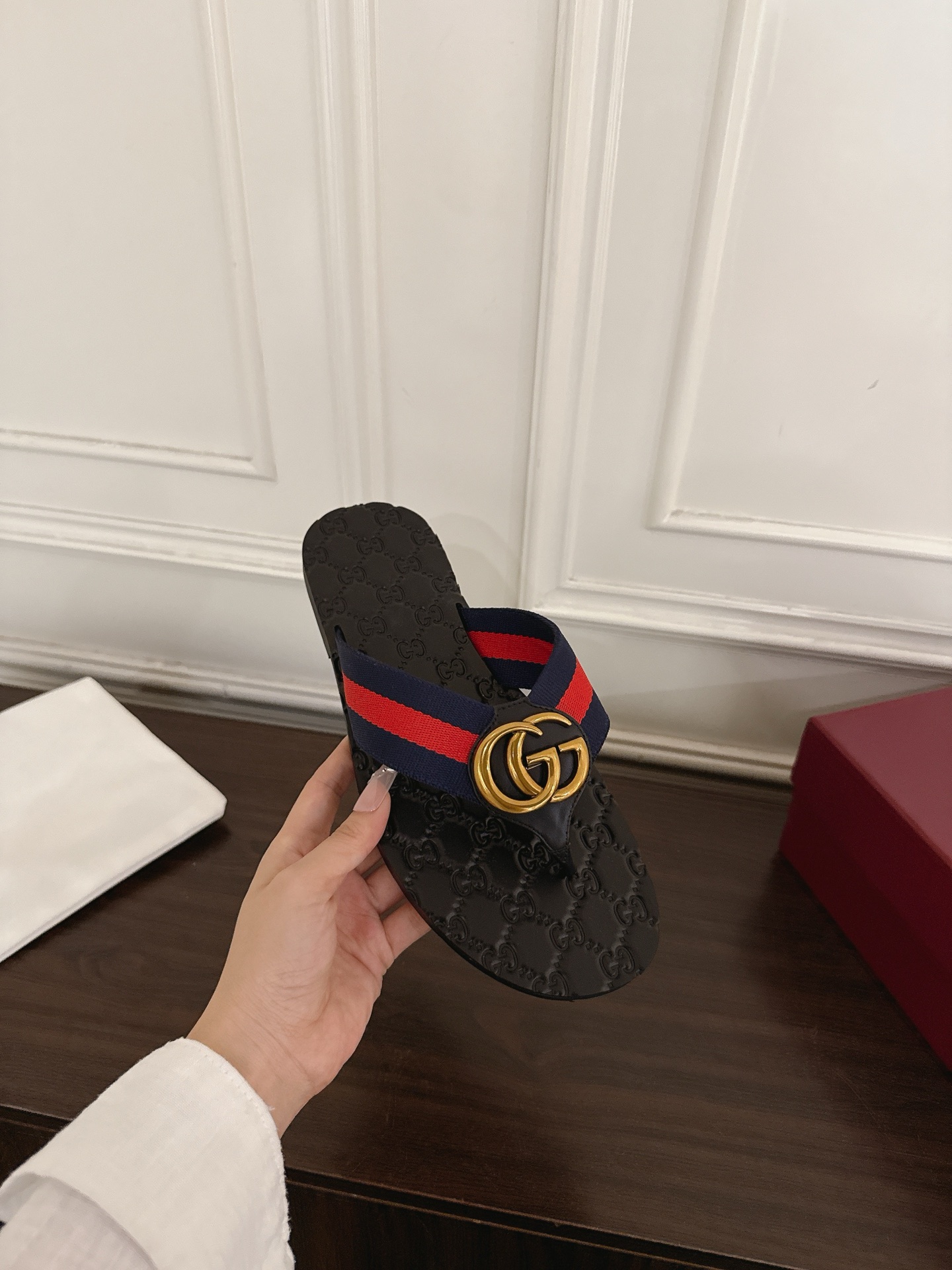 Gucci Riviera系列男士夹趾凉鞋