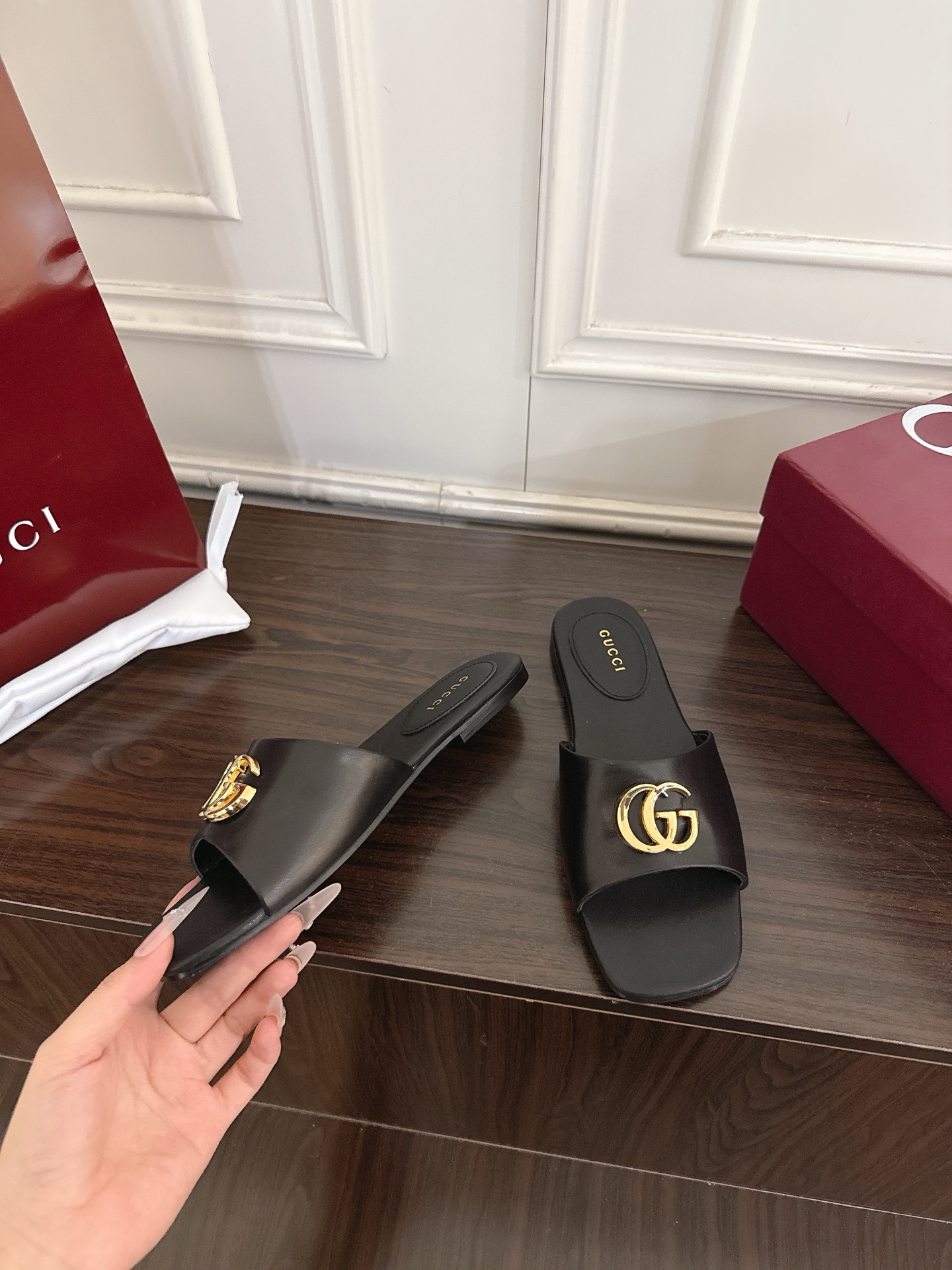 Gucci 320