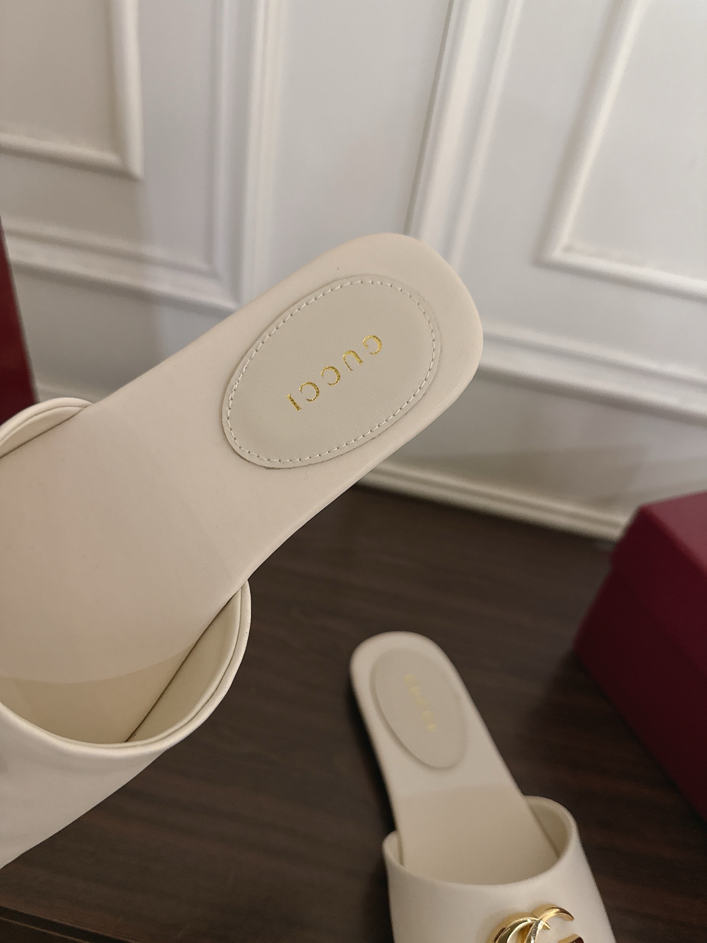Gucci 320