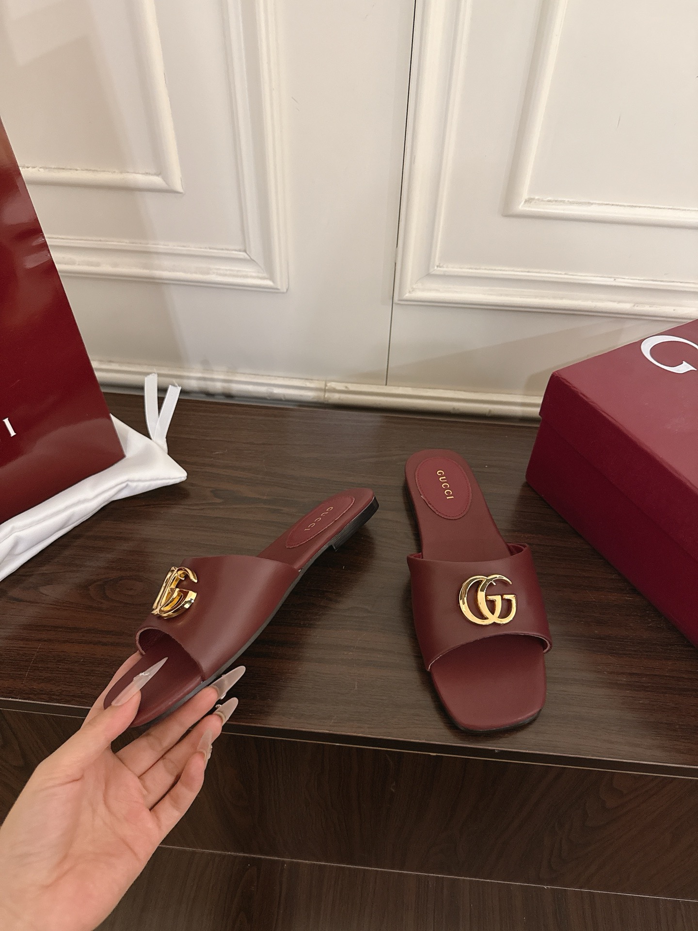 Gucci 320