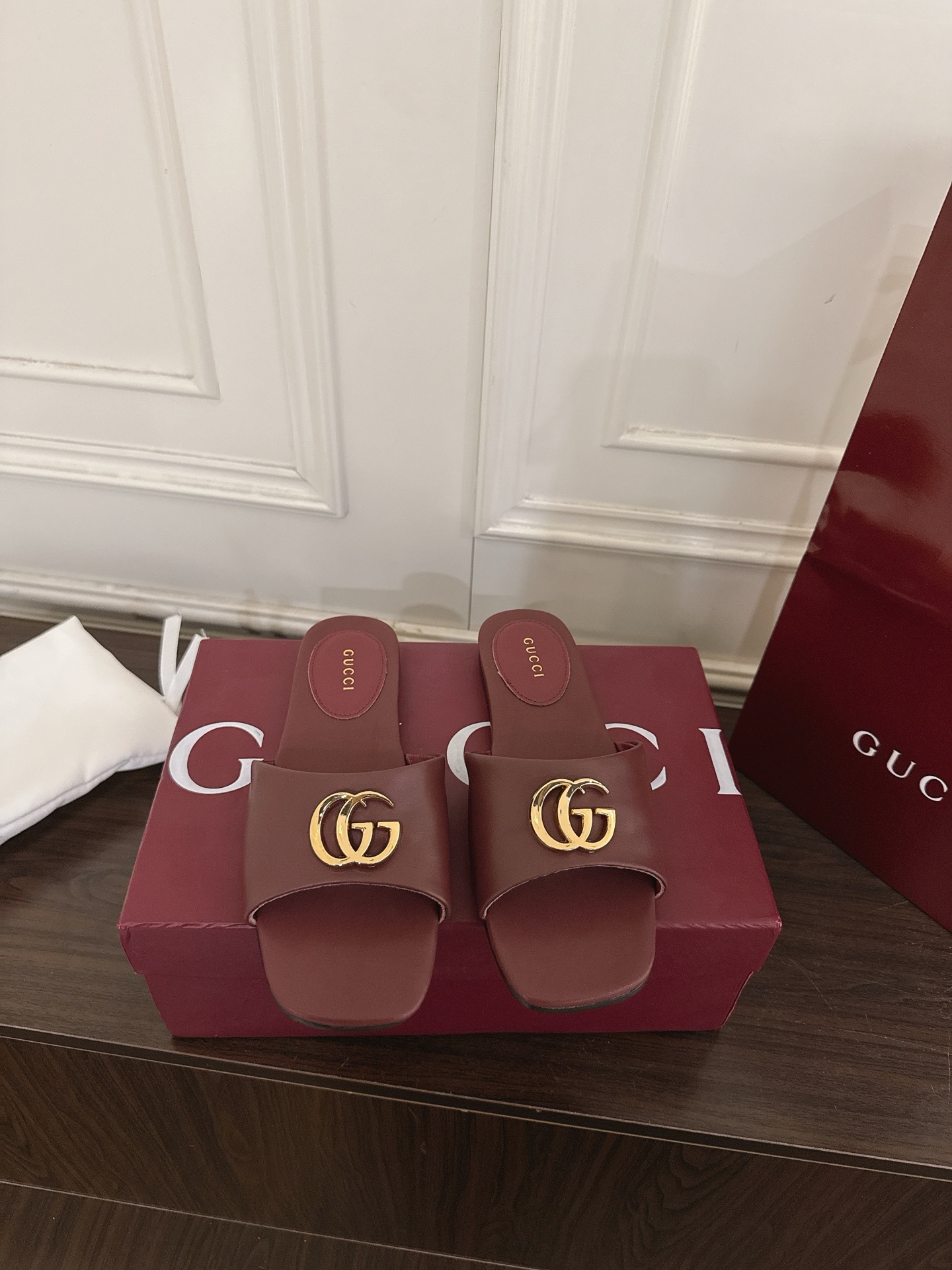 Gucci 320