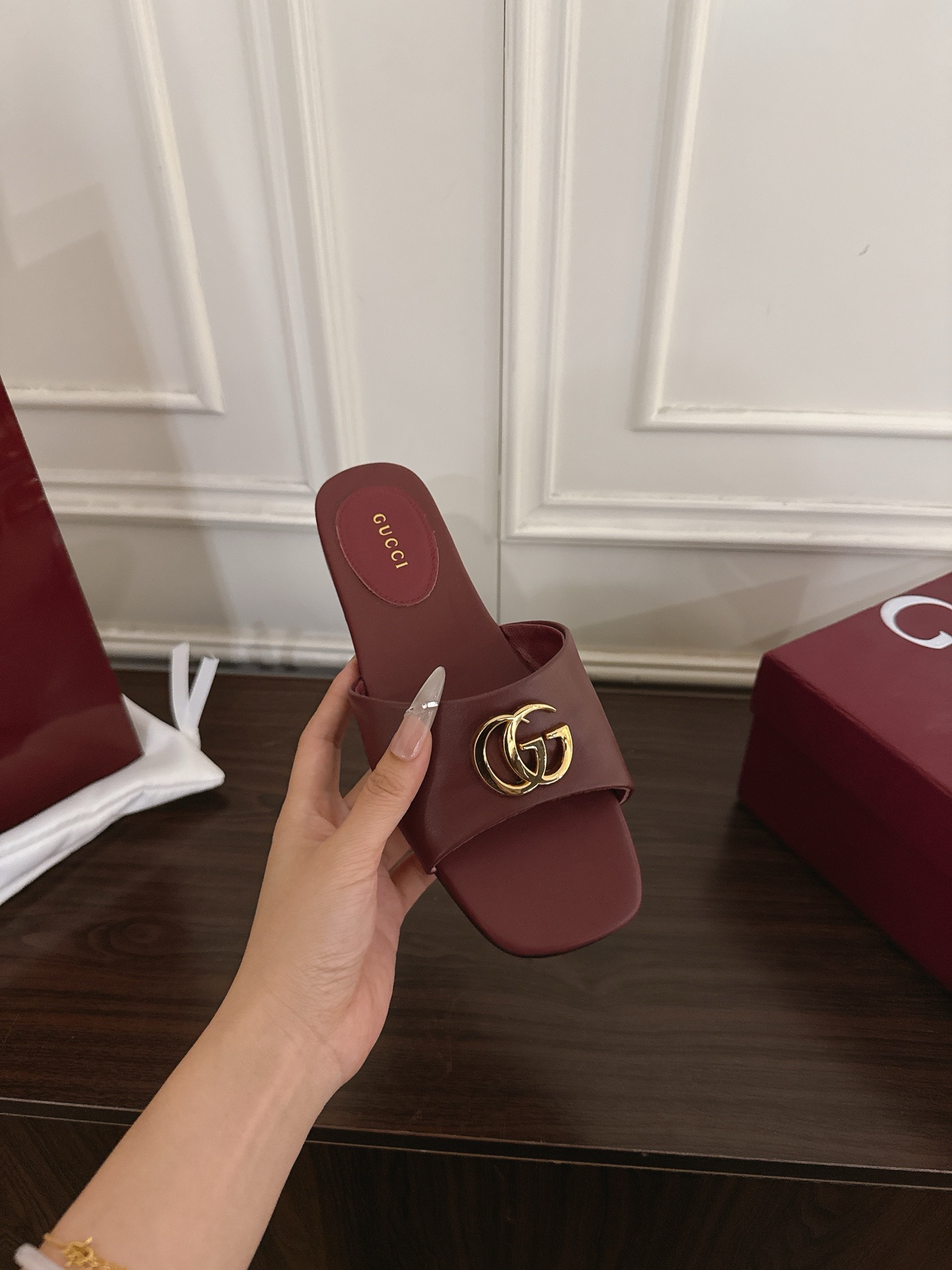 Gucci 320