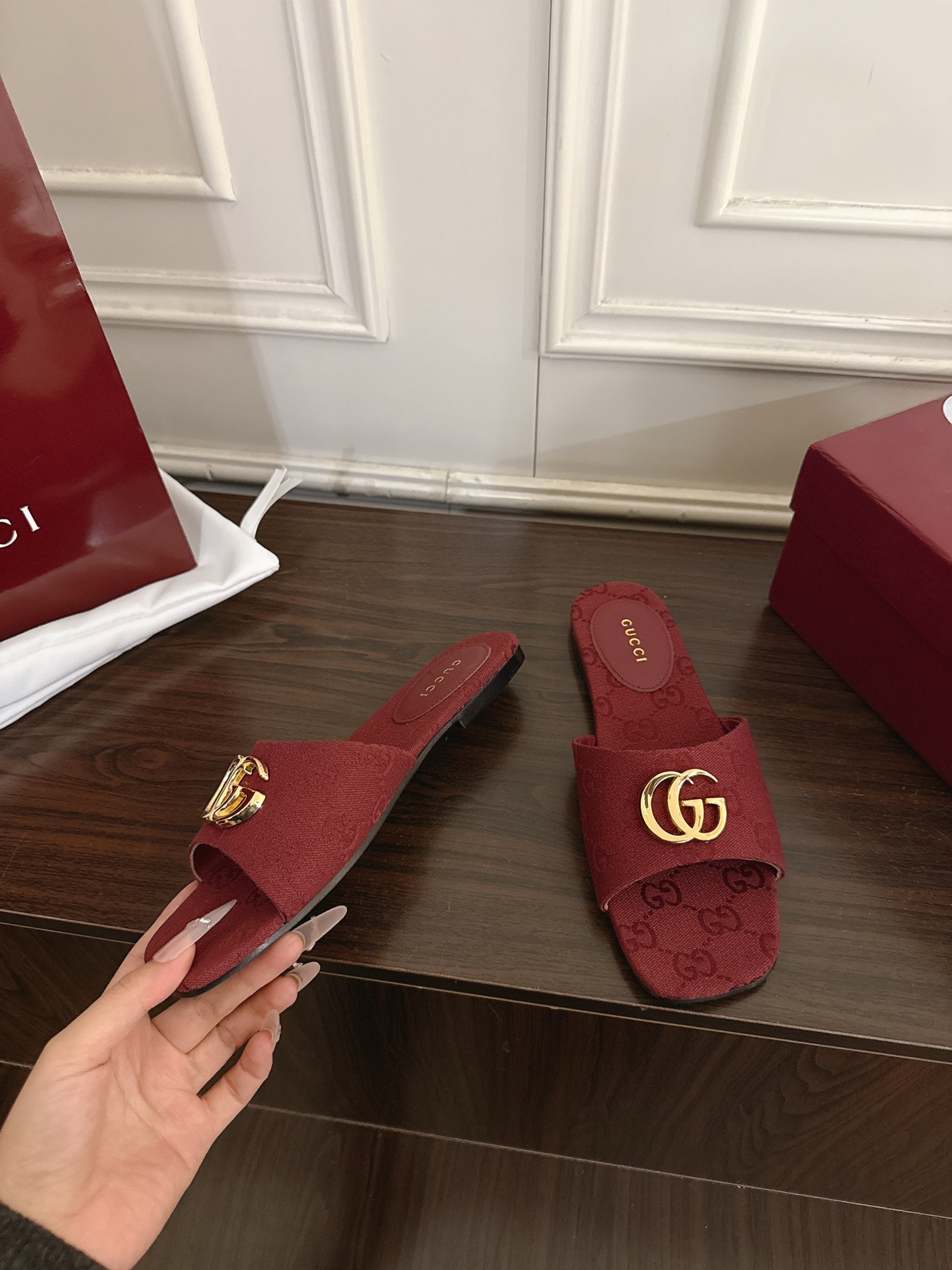 Gucci 320