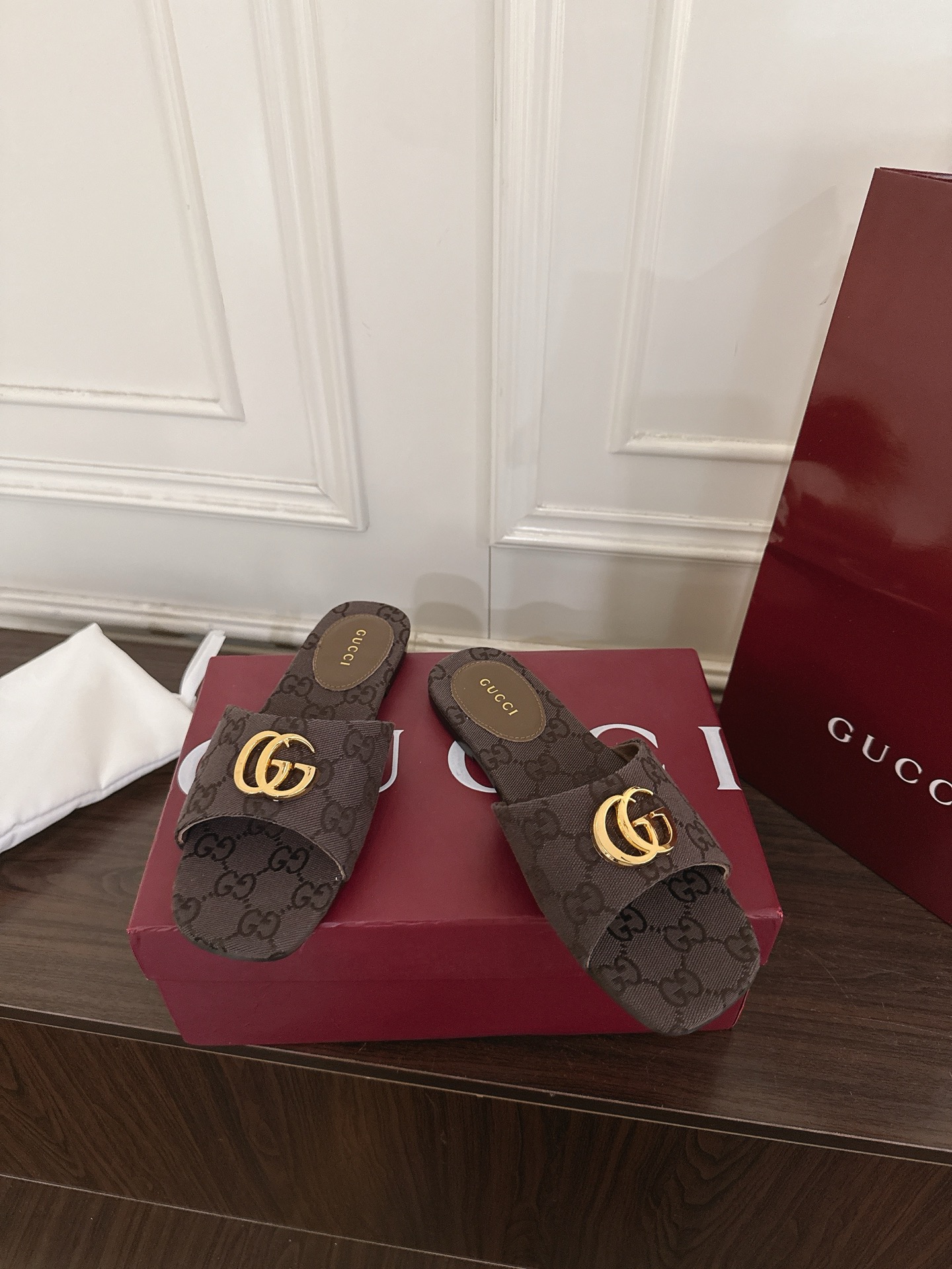 Gucci 320
