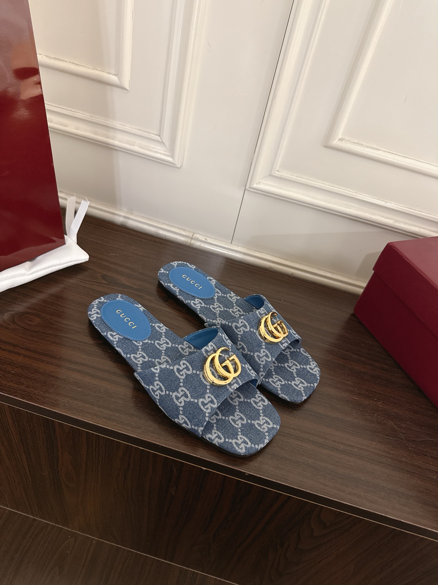 Gucci 320