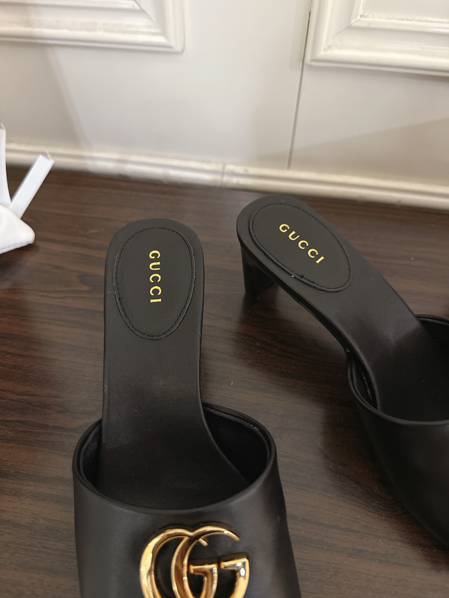 Gucci 330