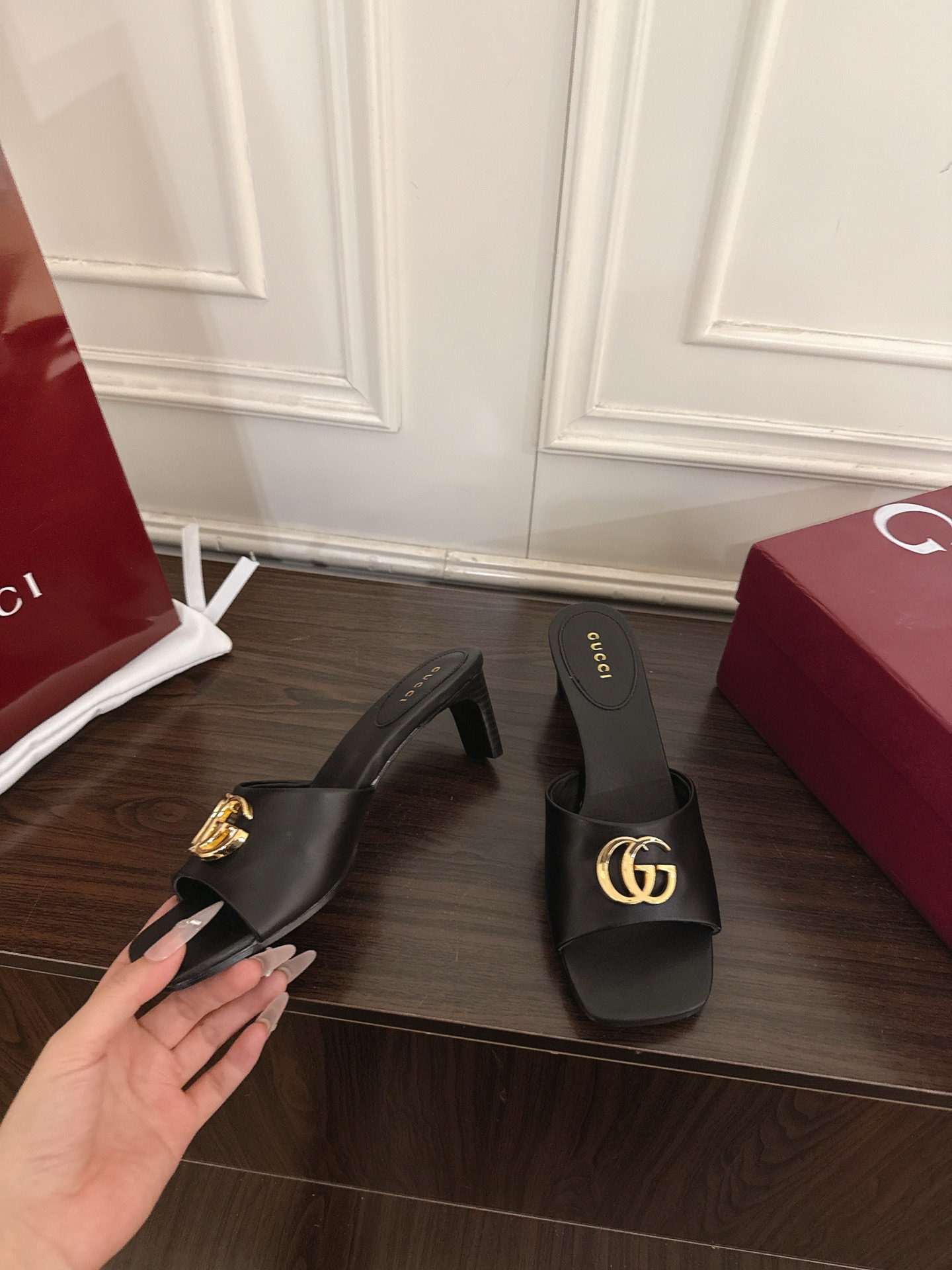 Gucci 330