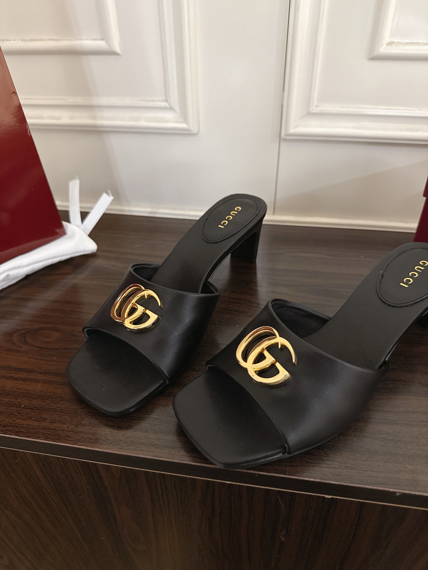 Gucci 330