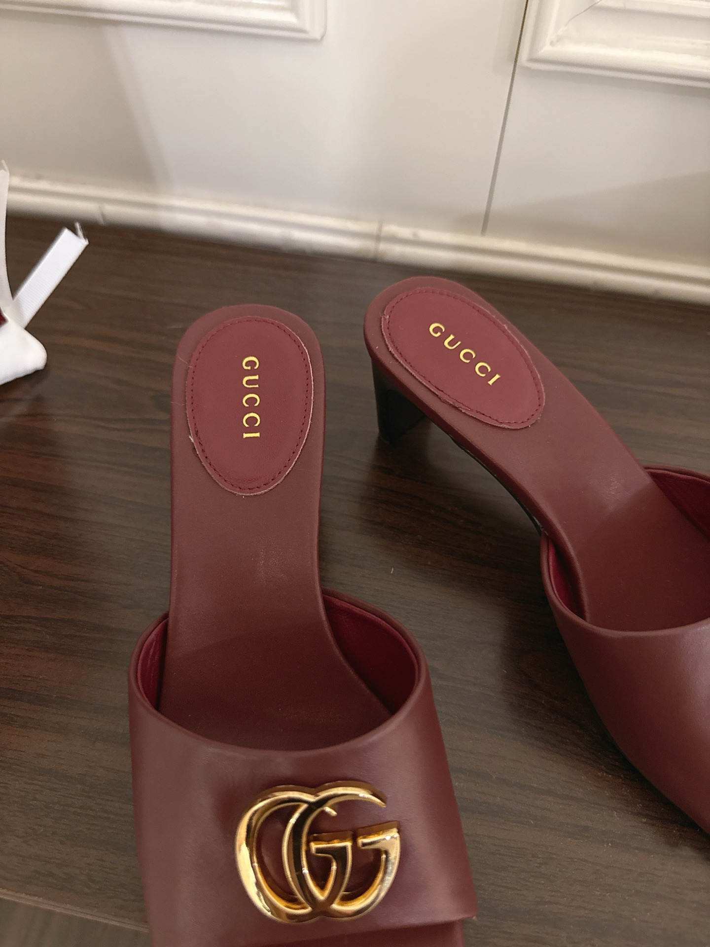 Gucci 330