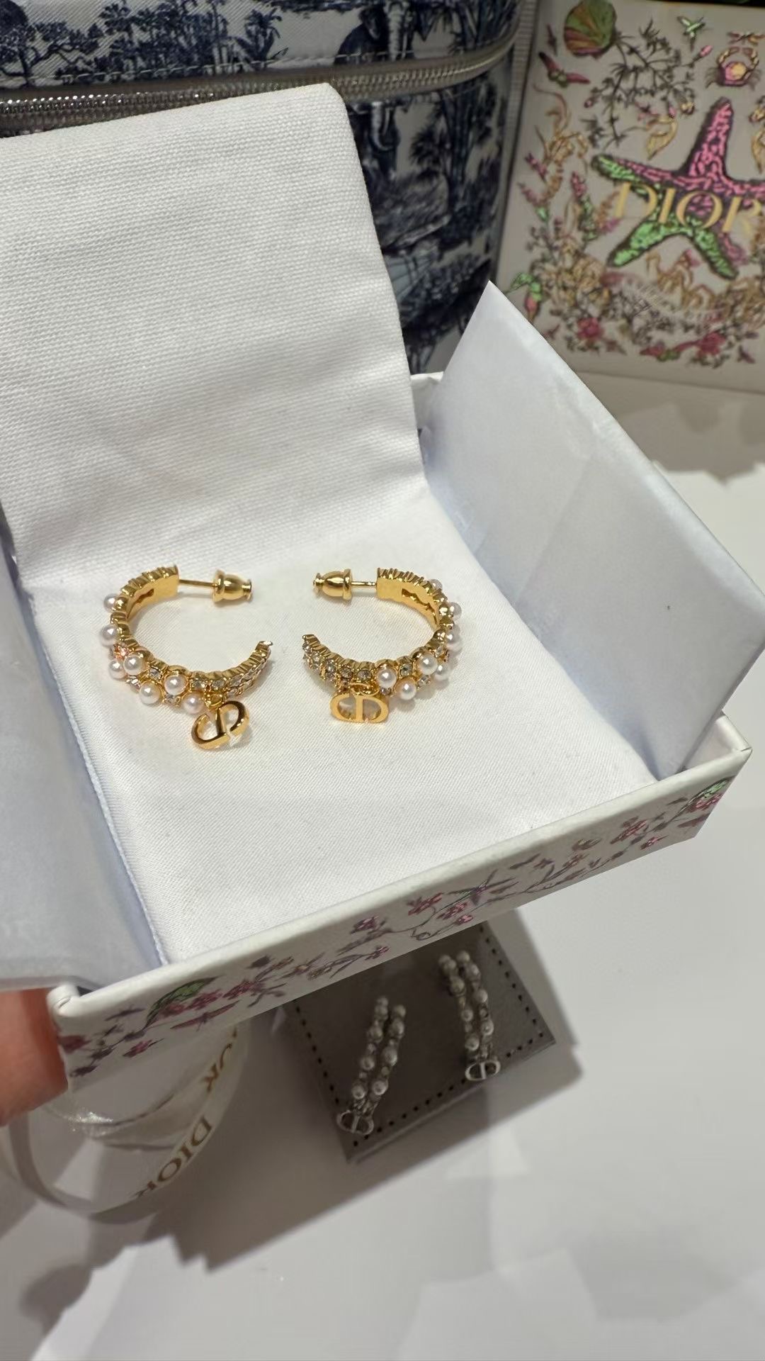 i1739885704519 33 0 2