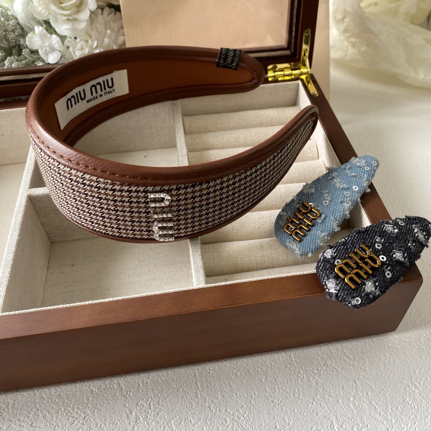 Miu Miu Velvet Butterfly Clip: Embossed Wings with Micro Crystal Details 15 i1752474212141 2350 0 8