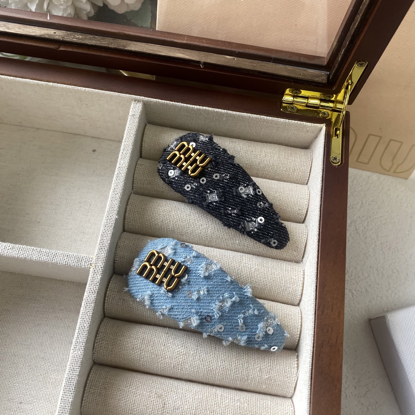 Miu Miu Velvet Butterfly Clip: Embossed Wings with Micro Crystal Details 14 i1752474213696 8704 0 4