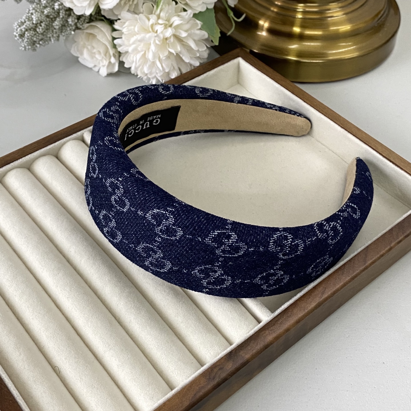 Gucci Tiger Head Statement Headband: Embroidered Motif on Satin Band 17 i1760931169544 5865 0 1