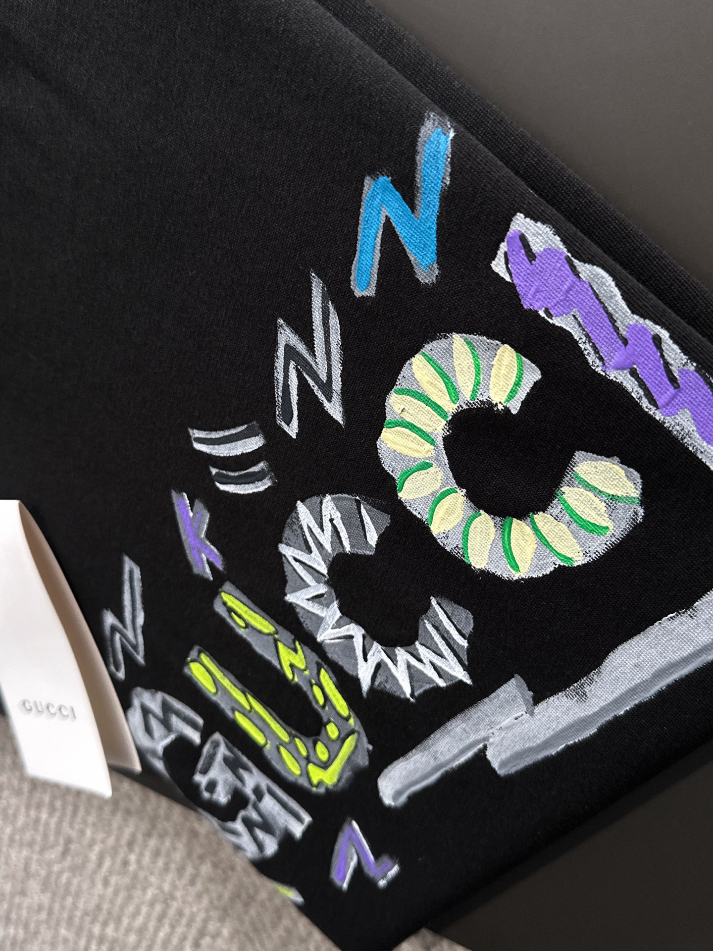  新款    Gucci 🔥🔥高端定制 2025春夏新款首发专柜最新款短袖圆领T恤 高端订制 设计前卫时