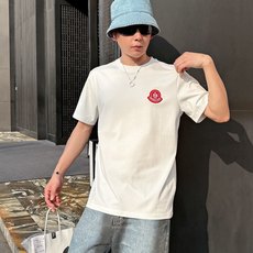 moncle *蒙家 2026春夏新款男女同情侣款👫休闲宽松棉质圆领短袖T恤衫!贸易公司渠道稀出,同步官 moncle *蒙家 2026春夏新款男女同情侣款👫休闲宽松棉质圆领短袖T恤衫!贸易公司渠道稀出,同步官