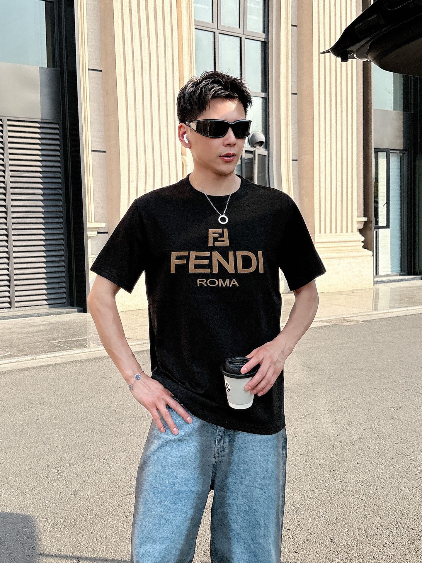 fend*芬家 2026春夏新款男女同情侣款👫休闲宽松棉质圆领短袖T恤衫！贸易公司渠道稀出，同步官网发售