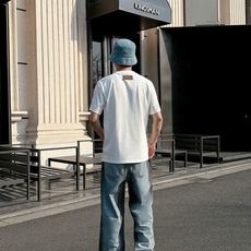fend*芬家 2026春夏新款男女同情侣款👫休闲宽松棉质圆领短袖T恤衫!贸易公司渠道稀出,同步官网发售 fend*芬家 2026春夏新款男女同情侣款👫休闲宽松棉质圆领短袖T恤衫!贸易公司渠道稀出,同步官网发售