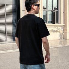 范家 2026春夏新款男女同情侣款👫休闲宽松棉质圆领短袖T恤衫!贸易公司渠道稀出,同步官网发售 ! 范家 2026春夏新款男女同情侣款👫休闲宽松棉质圆领短袖T恤衫!贸易公司渠道稀出,同步官网发售 !