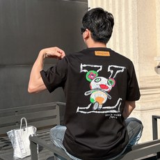 lv家 2026春夏新款男女同情侣款👫休闲宽松棉质圆领短袖T恤衫!贸易公司渠道稀出,同步官网发售 ! lv家 2026春夏新款男女同情侣款👫休闲宽松棉质圆领短袖T恤衫!贸易公司渠道稀出,同步官网发售 !