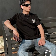lv家 2026春夏新款男女同情侣款👫休闲宽松棉质圆领短袖T恤衫!贸易公司渠道稀出,同步官网发售 ! lv家 2026春夏新款男女同情侣款👫休闲宽松棉质圆领短袖T恤衫!贸易公司渠道稀出,同步官网发售 !