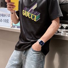 。Gucci古驰💥独家专供新款原单男士休闲短袖 高端定制 高版本 时尚百搭爆款⚠️⚠️✨✨进口面料 手感 。Gucci古驰💥独家专供新款原单男士休闲短袖 高端定制 高版本 时尚百搭爆款⚠️⚠️✨✨进口面料 手感
