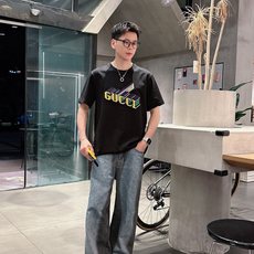 。Gucci古驰💥独家专供新款原单男士休闲短袖 高端定制 高版本 时尚百搭爆款⚠️⚠️✨✨进口面料 手感 。Gucci古驰💥独家专供新款原单男士休闲短袖 高端定制 高版本 时尚百搭爆款⚠️⚠️✨✨进口面料 手感