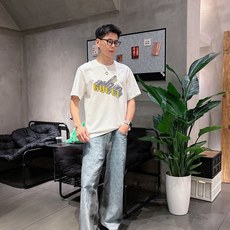 。Gucci古驰💥独家专供新款原单男士休闲短袖 高端定制 高版本 时尚百搭爆款⚠️⚠️✨✨进口面料 手感 。Gucci古驰💥独家专供新款原单男士休闲短袖 高端定制 高版本 时尚百搭爆款⚠️⚠️✨✨进口面料 手感