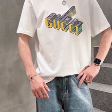 。Gucci古驰💥独家专供新款原单男士休闲短袖 高端定制 高版本 时尚百搭爆款⚠️⚠️✨✨进口面料 手感 。Gucci古驰💥独家专供新款原单男士休闲短袖 高端定制 高版本 时尚百搭爆款⚠️⚠️✨✨进口面料 手感