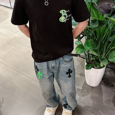 。Burberry巴宝莉💥独家专供新款原单男士休闲短袖 高端定制 高版本 时尚百搭爆款⚠️⚠️✨✨进口面 。Burberry巴宝莉💥独家专供新款原单男士休闲短袖 高端定制 高版本 时尚百搭爆款⚠️⚠️✨✨进口面