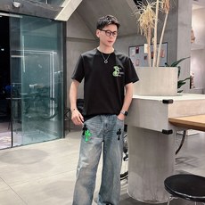 。Burberry巴宝莉💥独家专供新款原单男士休闲短袖 高端定制 高版本 时尚百搭爆款⚠️⚠️✨✨进口面 。Burberry巴宝莉💥独家专供新款原单男士休闲短袖 高端定制 高版本 时尚百搭爆款⚠️⚠️✨✨进口面