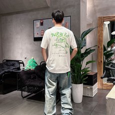 。Burberry巴宝莉💥独家专供新款原单男士休闲短袖 高端定制 高版本 时尚百搭爆款⚠️⚠️✨✨进口面 。Burberry巴宝莉💥独家专供新款原单男士休闲短袖 高端定制 高版本 时尚百搭爆款⚠️⚠️✨✨进口面