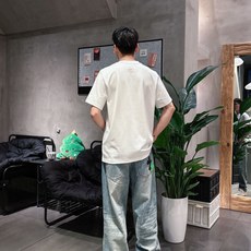 。Dior迪奥💥独家专供新款原单男士休闲短袖 高端定制 高版本 时尚百搭爆款⚠️⚠️✨✨进口面料 手感超 。Dior迪奥💥独家专供新款原单男士休闲短袖 高端定制 高版本 时尚百搭爆款⚠️⚠️✨✨进口面料 手感超